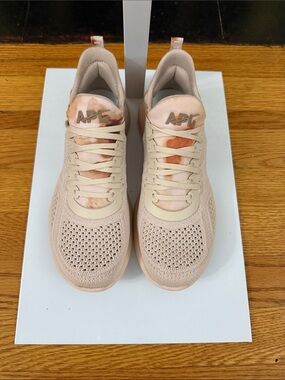 APL NEW without tags Knit Sneakers in Blush and Peach Tie-Dye
